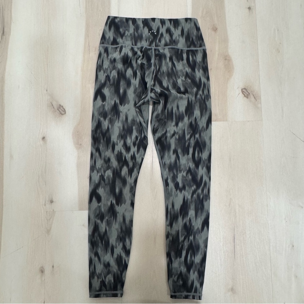 Varley Luna High Rise Leggings Aztec Animal Print Women's Small Smooth Stretch - Picture 7 of 13